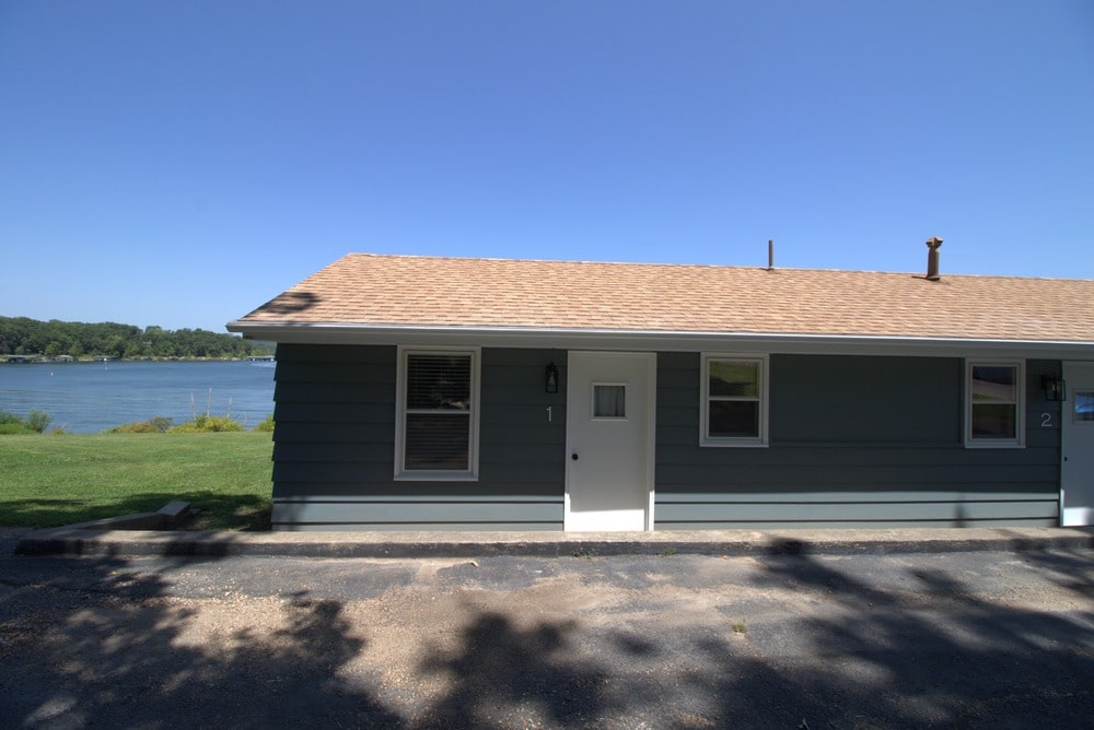 Cabin 1 Gallery 1-min