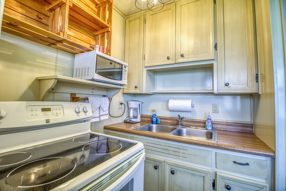 Cabin 1 Gallery 5-min