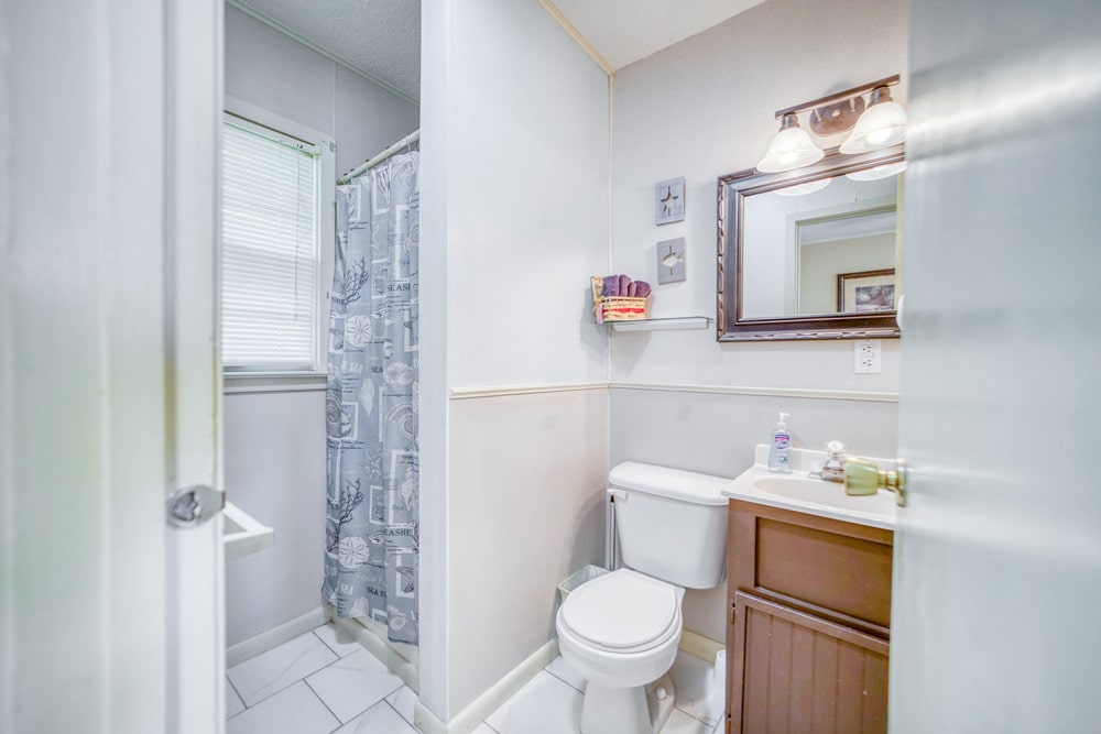 Cabin 10 Gallery 6-min