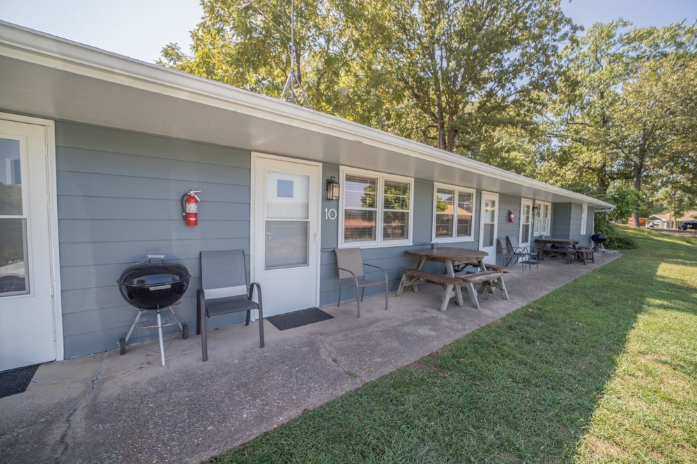 Cabin 10 Gallery 8-min