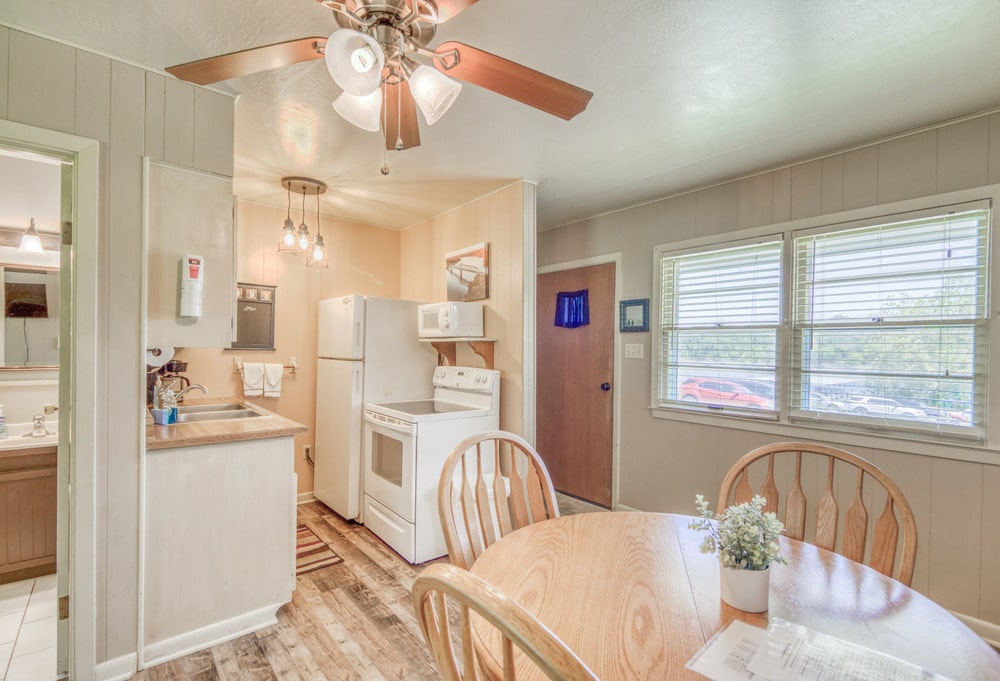 Cabin 12 Gallery 6-min