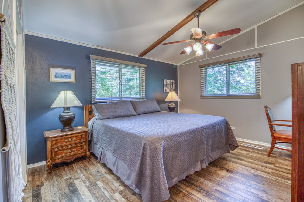 Cabin 15 Gallery 10-min