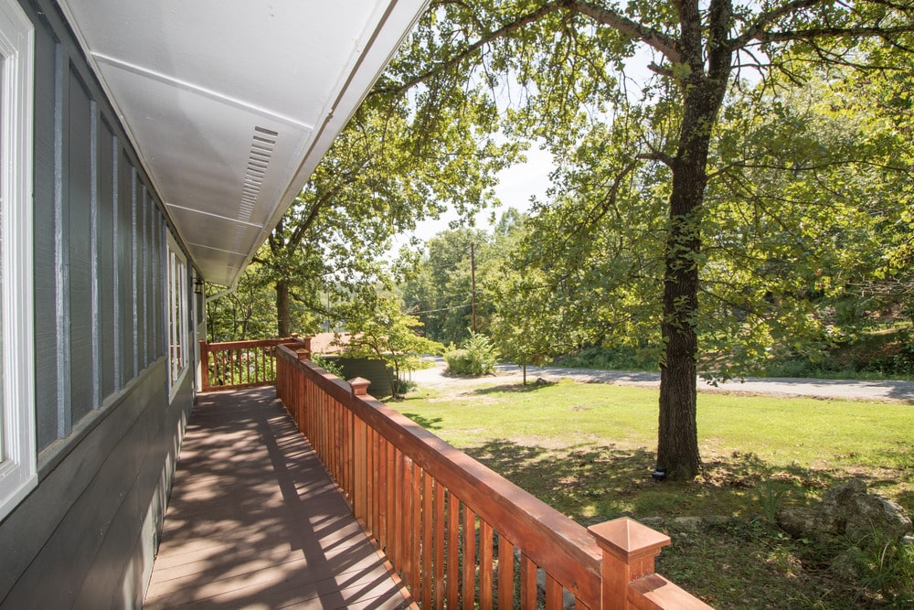 Cabin 15 Gallery 4-min