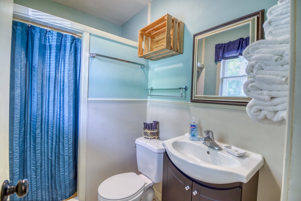 Cabin 2 Gallery 2-min