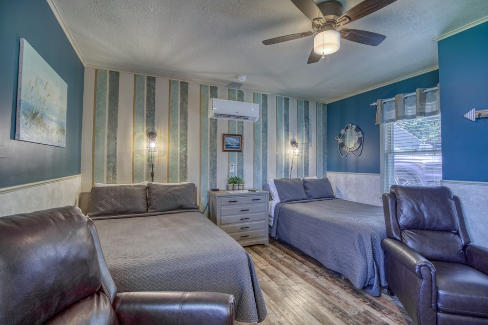 Cabin 2 Gallery 3-min