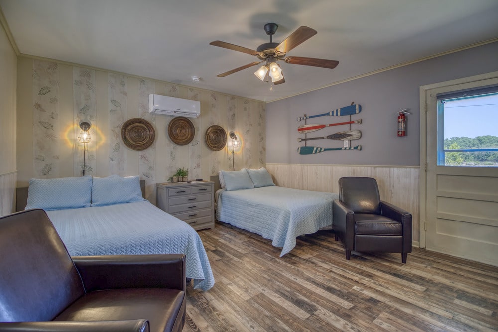 Cabin 5 Gallery 2-min