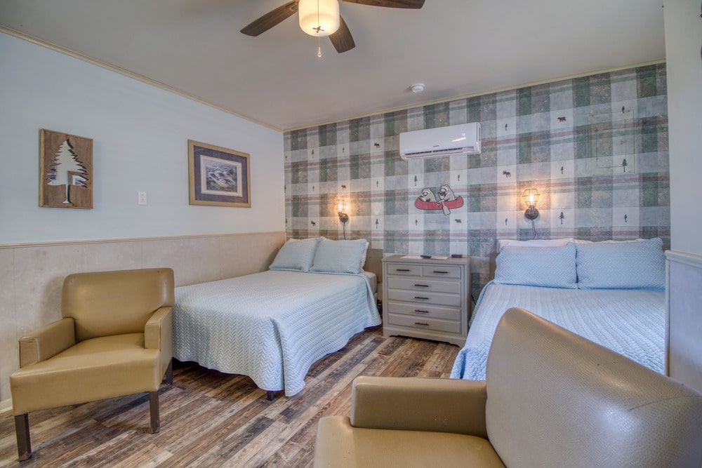 Cabin 6 Gallery 2-min