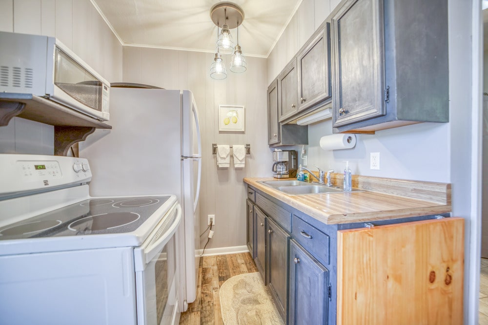 Cabin 9 Gallery 4-min