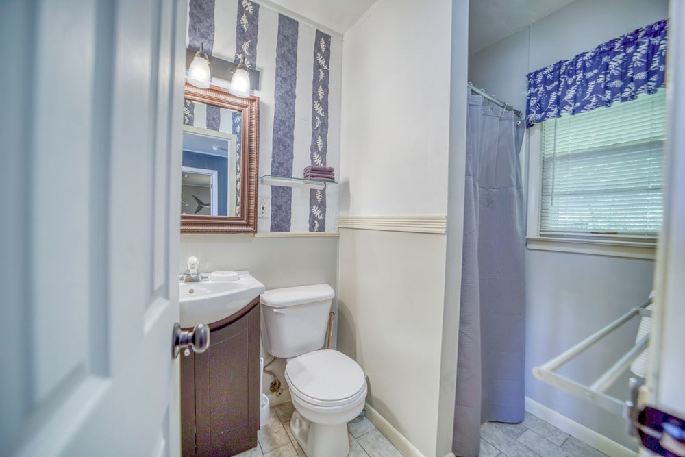 Cabin 9 Gallery 5-min