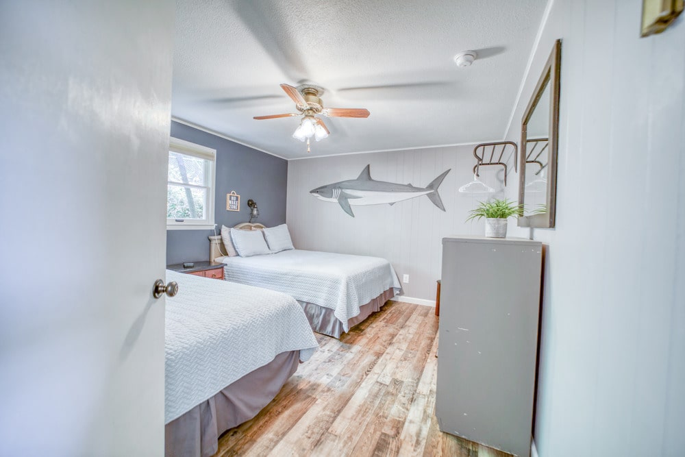 Cabin 9 Gallery 7-min